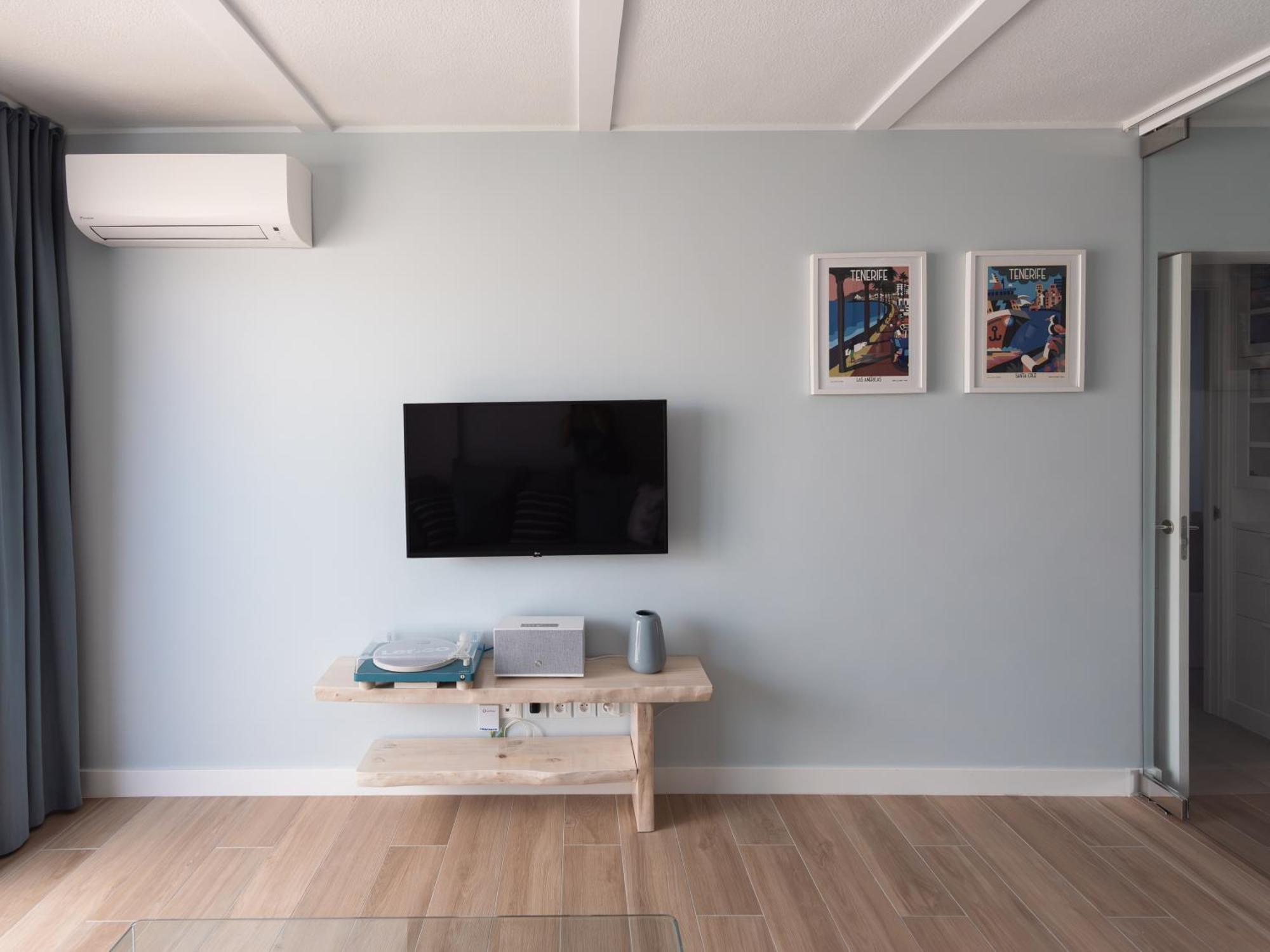 Wow Apartment With Private Jacuzzi And 2 Terraces In Los Christianos Los Cristianos  Exterior photo